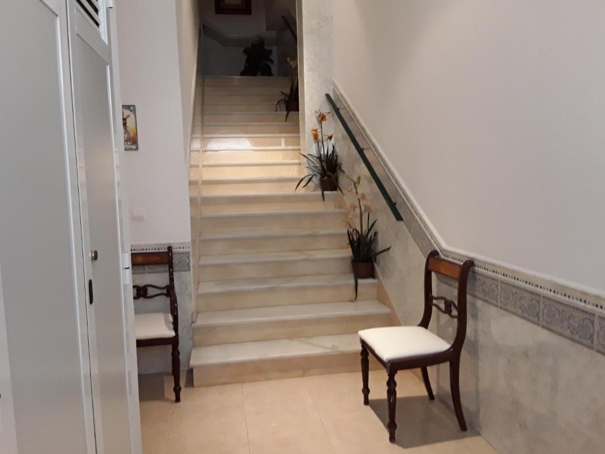 Apartamentos Vicenta Carihuela By Playa Miguel Торремолінос Екстер'єр фото
