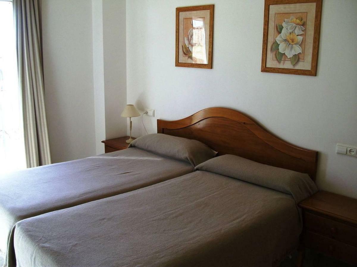 Apartamentos Vicenta Carihuela By Playa Miguel Торремолінос Екстер'єр фото