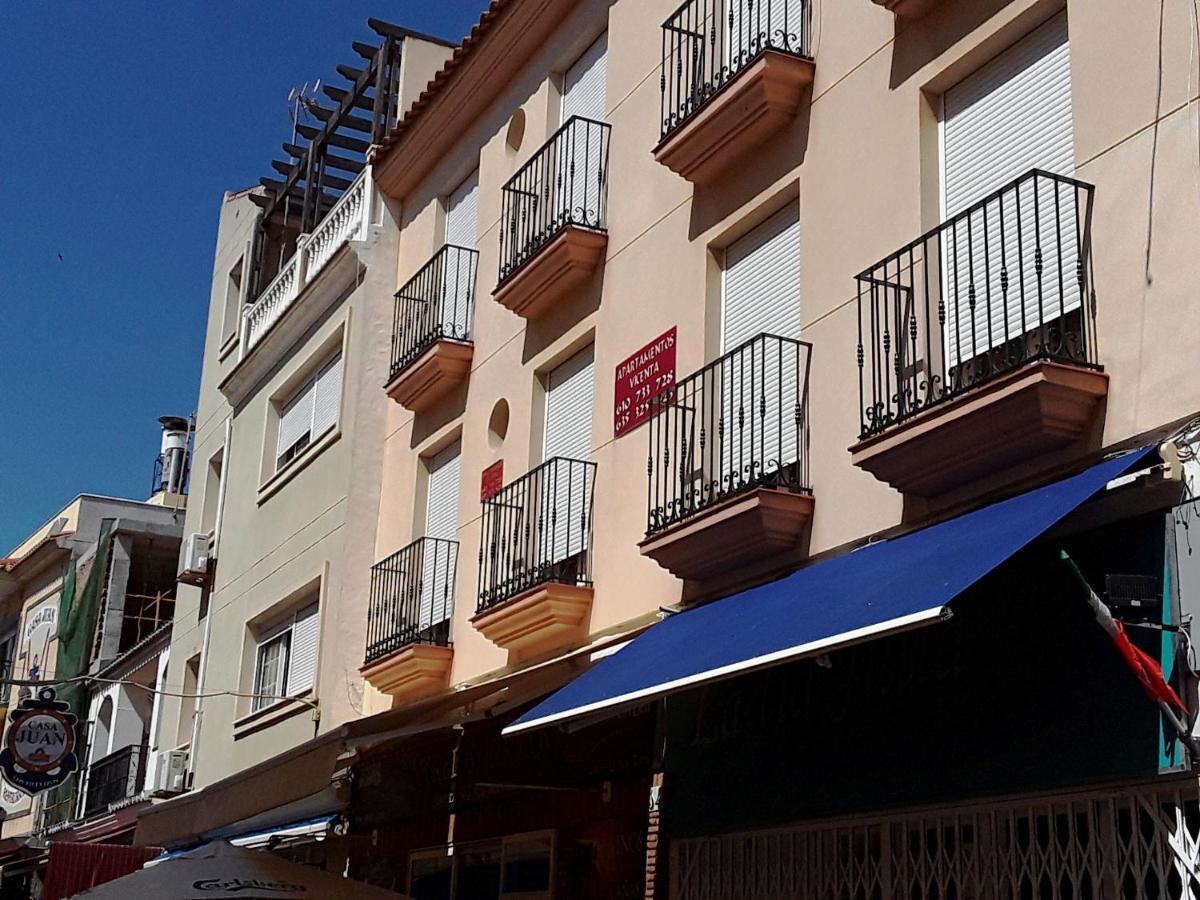 Apartamentos Vicenta Carihuela By Playa Miguel Торремолінос Екстер'єр фото